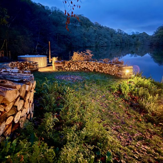 Log wall, hot tub and firepit lighting