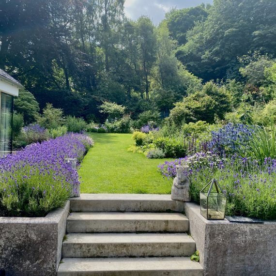 Ravelston garden designed by Carolyn Grohmann