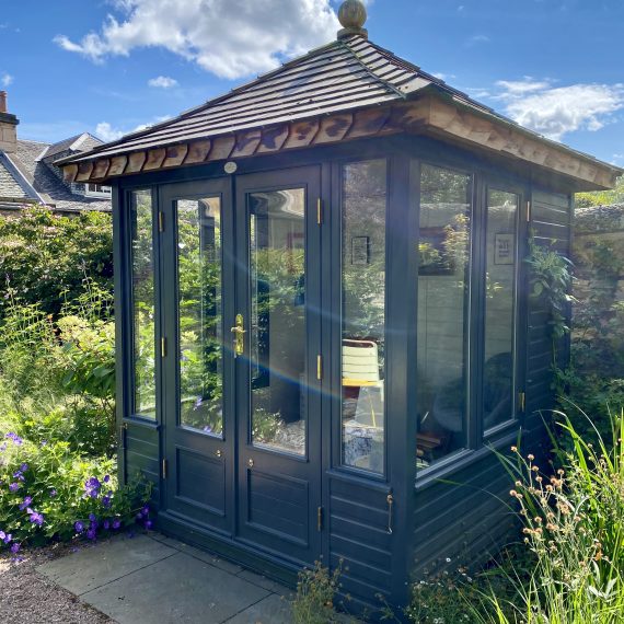 Edinburgh garden with summerhouse and wildlife friendly planting